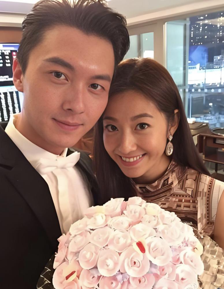 离婚传闻传了这么多年，他俩到底离没离？