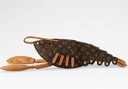 LV推55500元龙虾包惹争议，网友吐槽：是艺术还是玩笑？